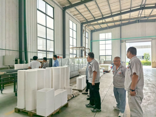 下游客户莅临公司实地考察